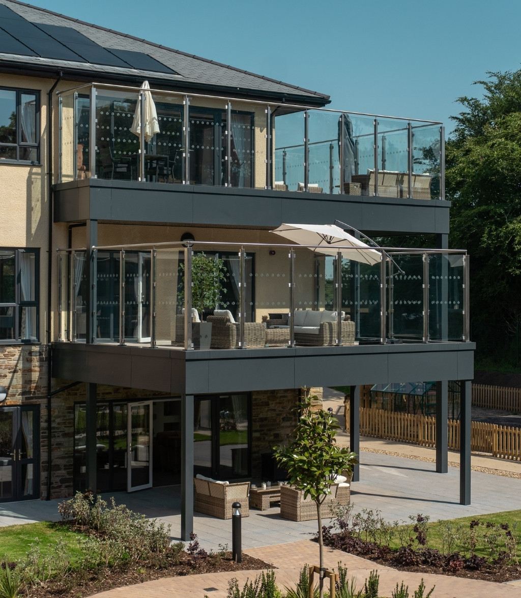Balcony - Bayards Court