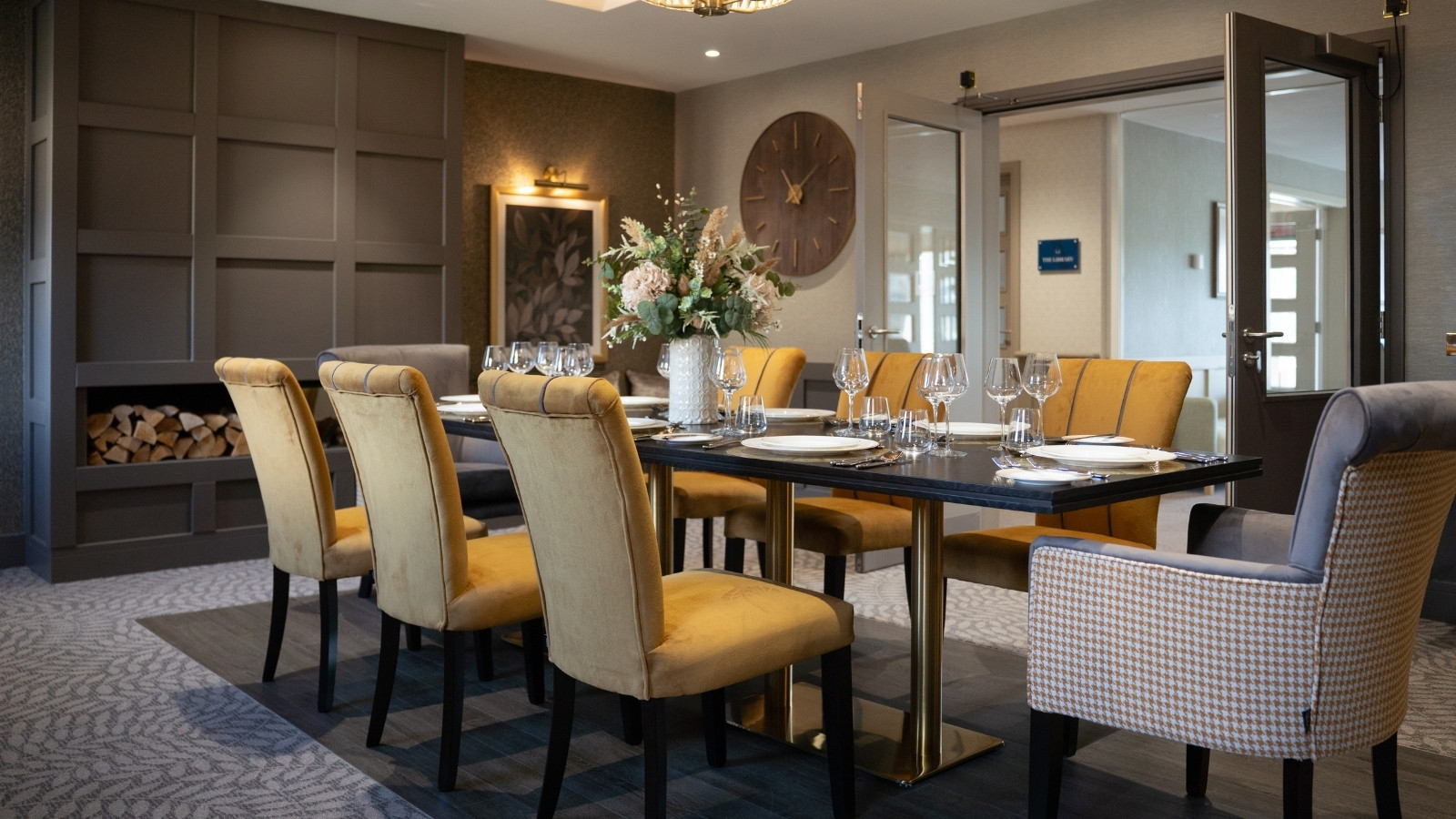 Kingswear dining room - Bayards Court